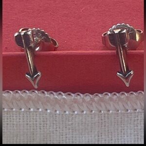 James Avery Arrow post stud earrings